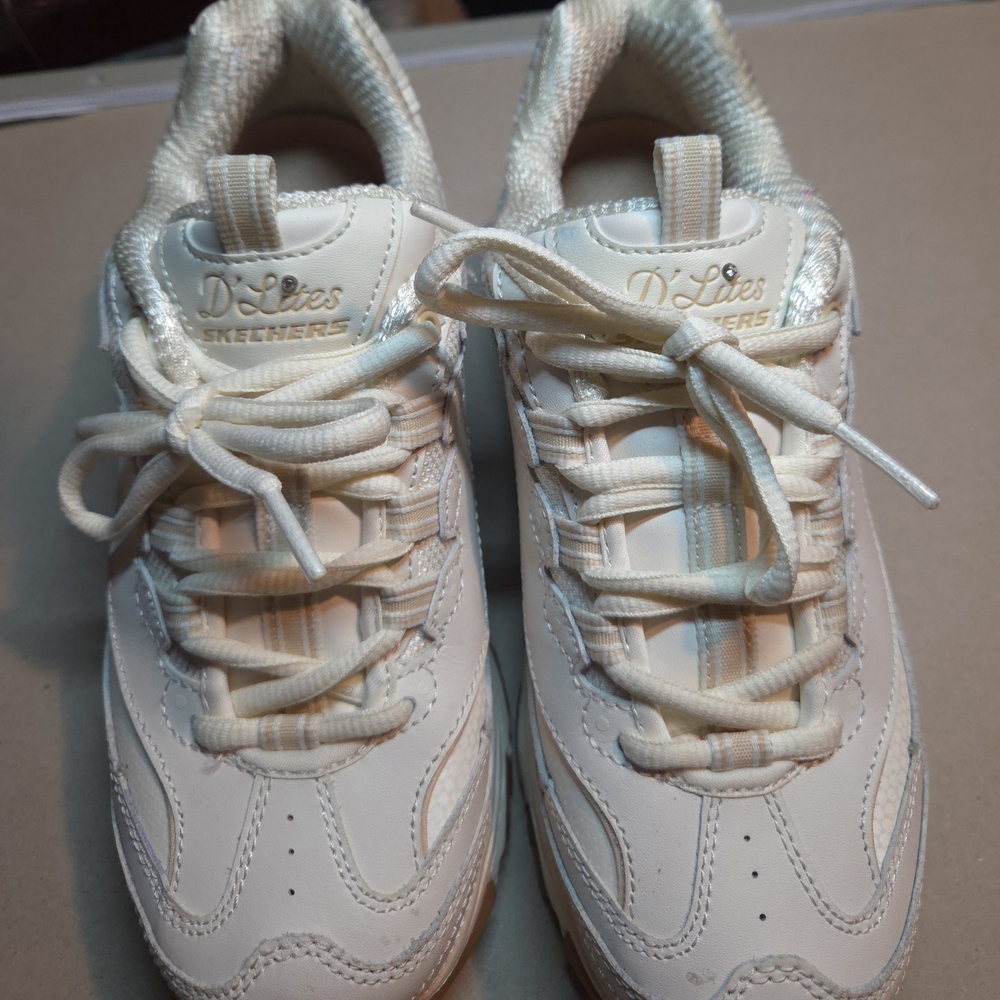 Women's Skechers D'Lites - Picture 4 of 7